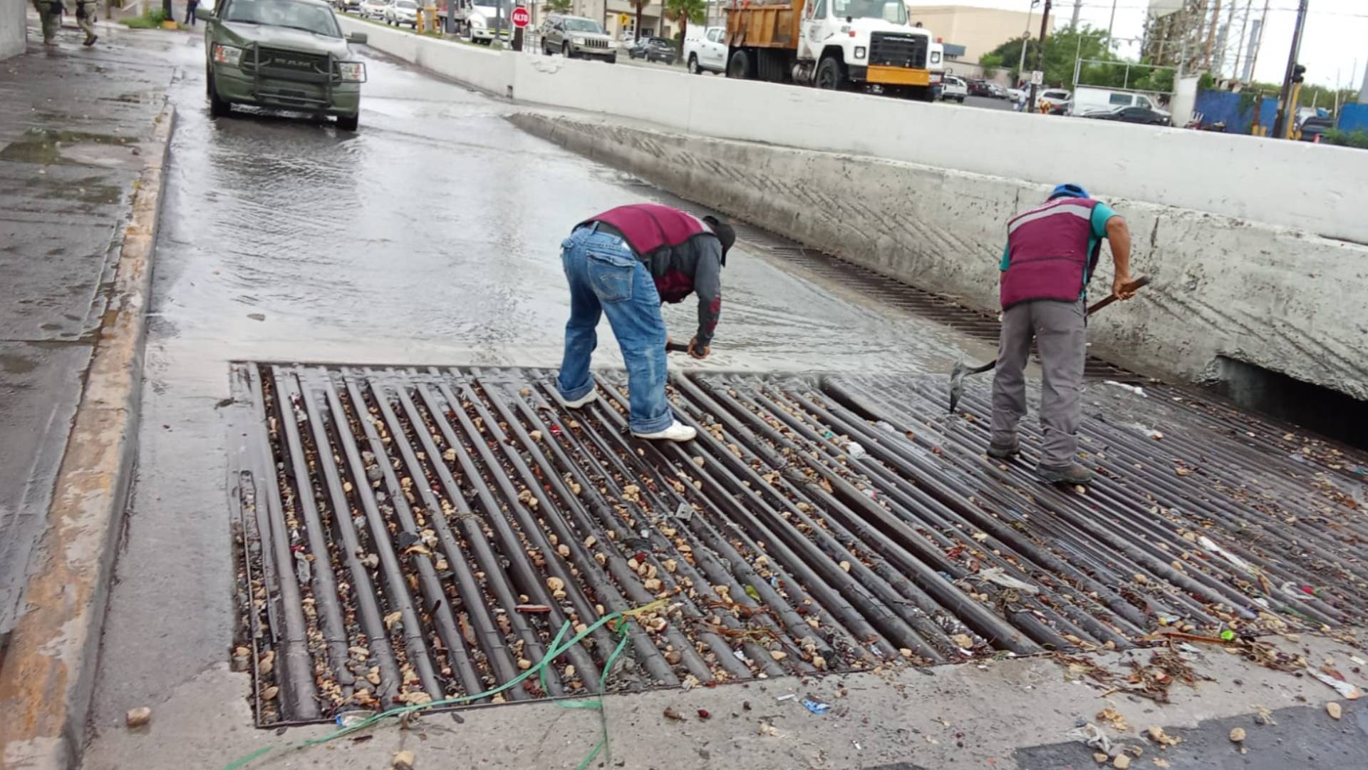Servicios Públicos realiza trabajos de mantenimiento por instrucciones de Carlos Peña