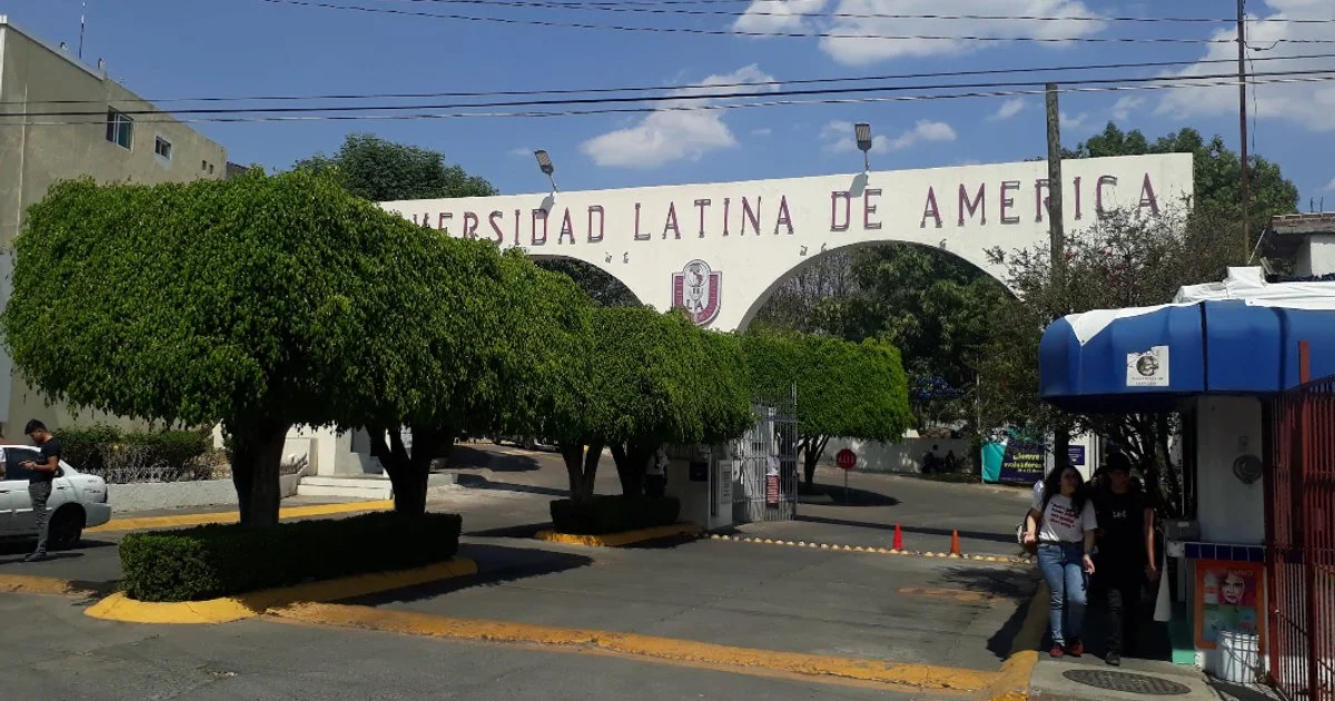“Te vuelves a meter con mi hijo y te mato”; padre amenaza a estudiantes