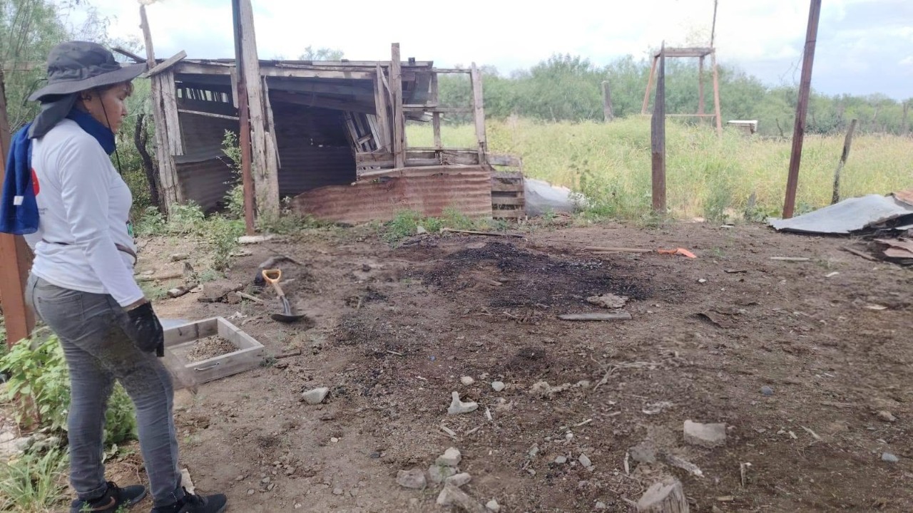 Hallan cocina clandestina con restos humanos calcinados en Miguel Alemán