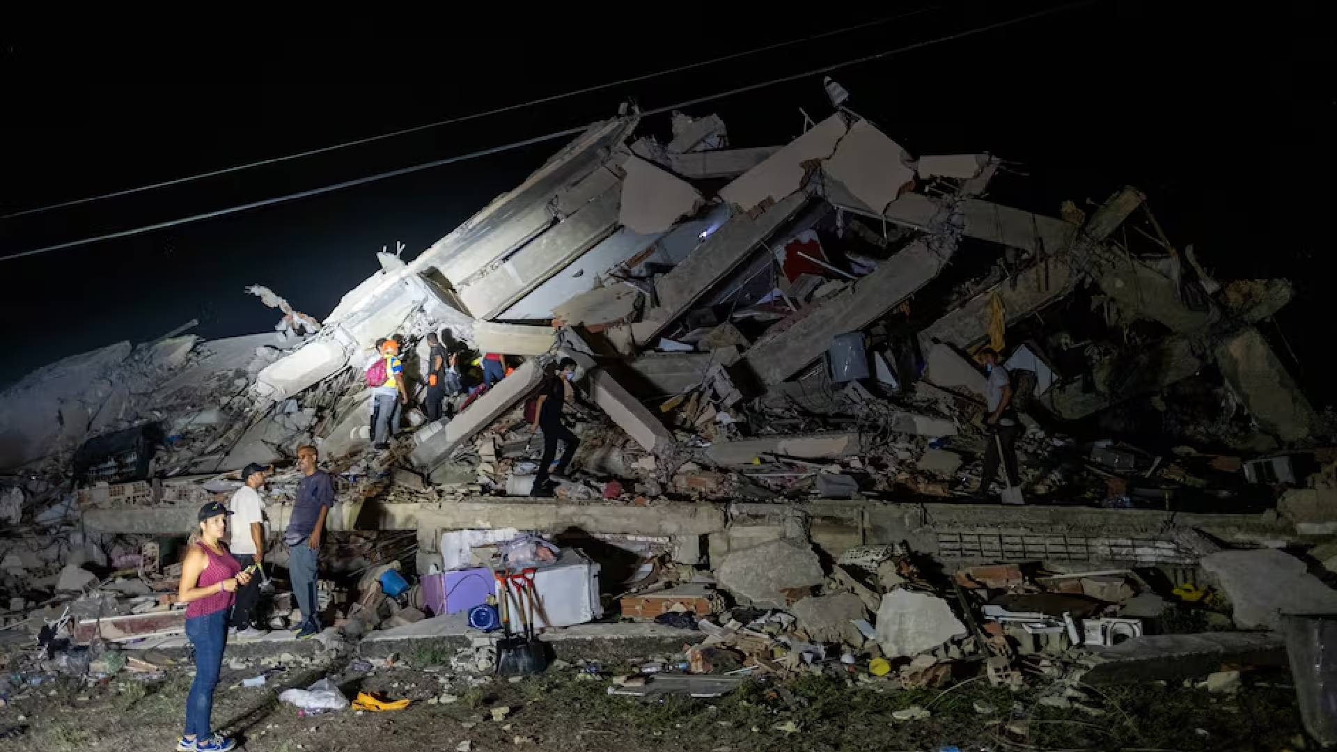 Suman 589 muertos tras terremotos de magnitud 7.1 en Venezuela