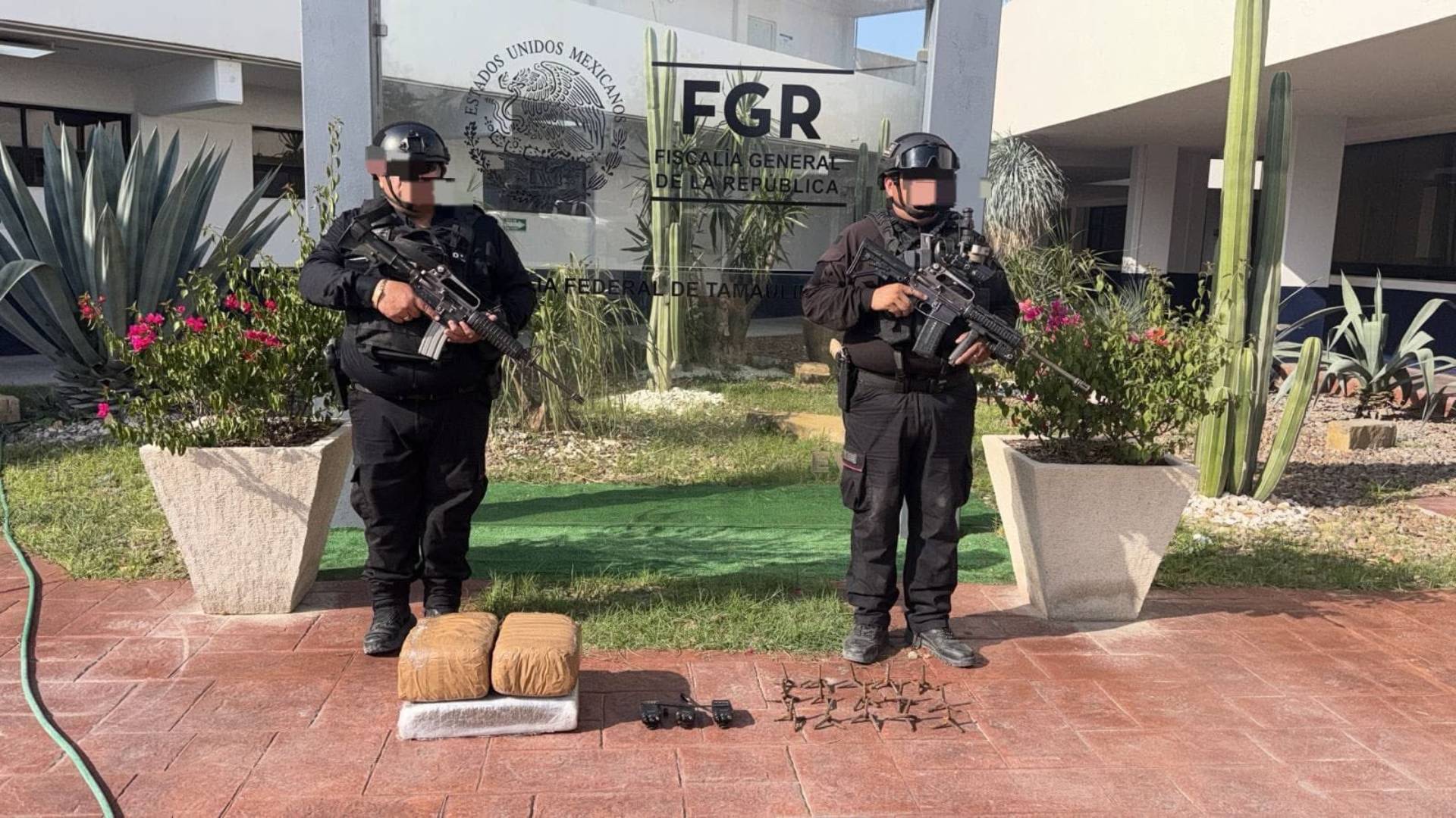 Aseguran droga, ponchallantas y radios tras operativo en Díaz Ordaz