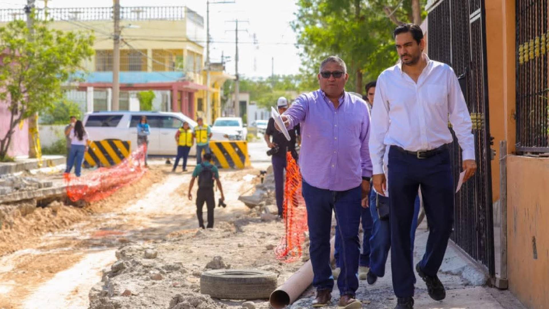 Supervisa Carlos Peña rehabilitación de colector sanitario en la Colonia Hidalgo
