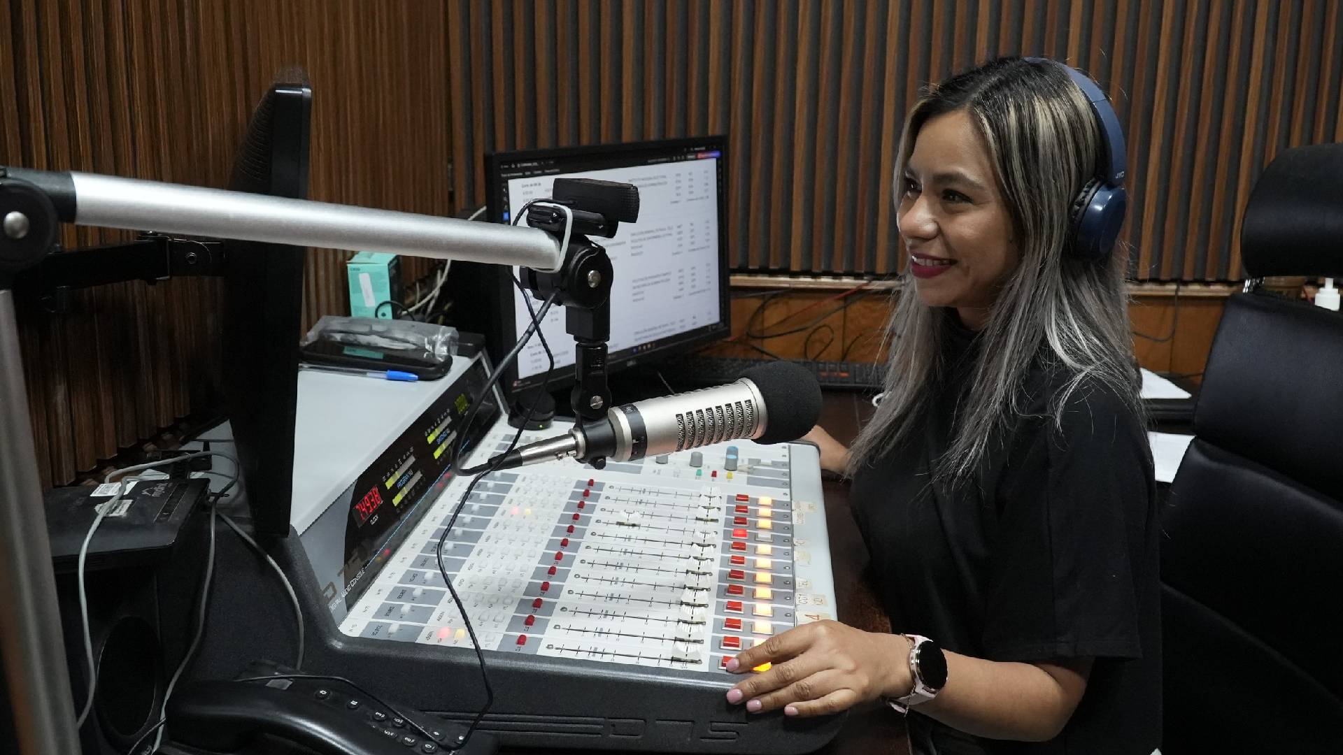 Reconocen a Radio UAT por su labor en divulgación científica