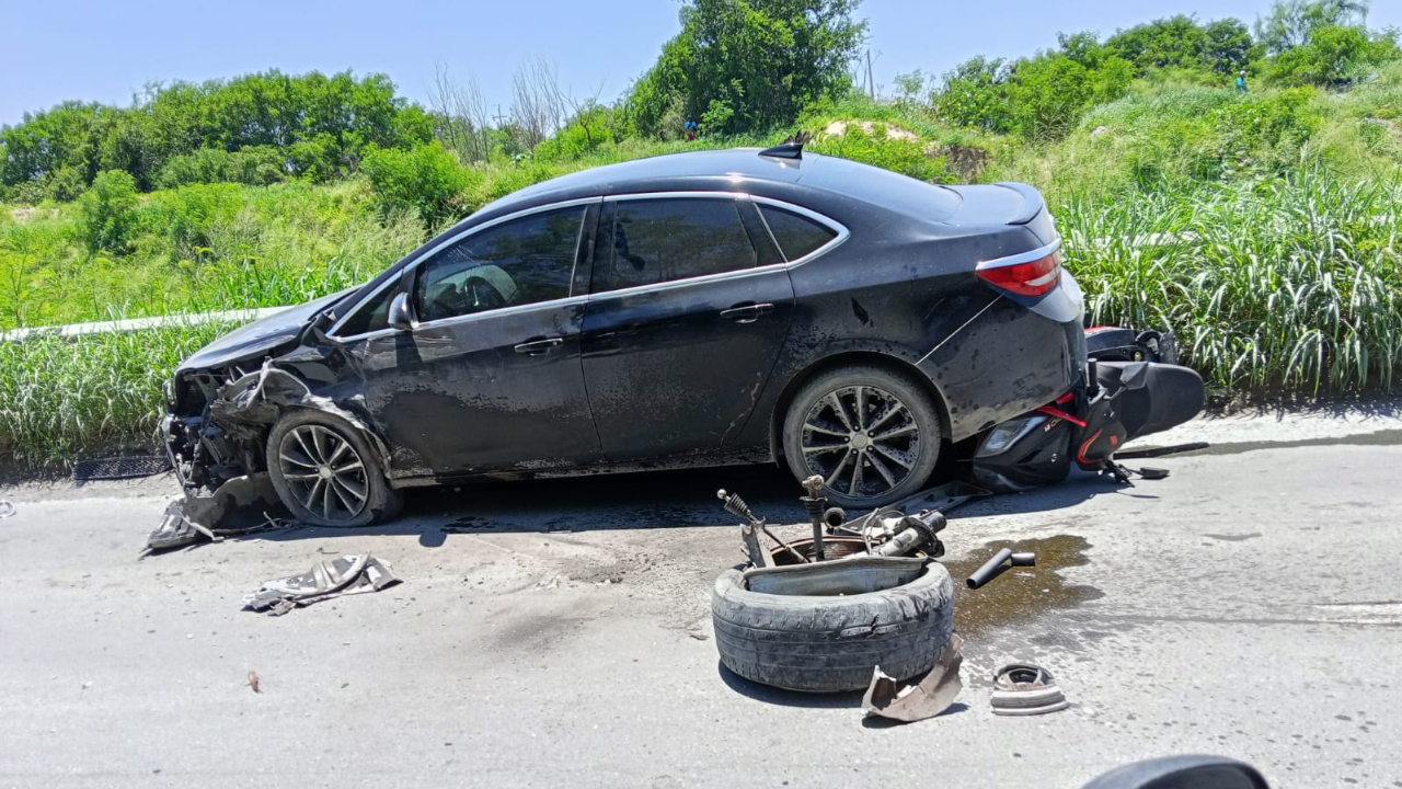 Se registra accidente vehicular a la altura de la colonia Aeropuerto en Reynosa