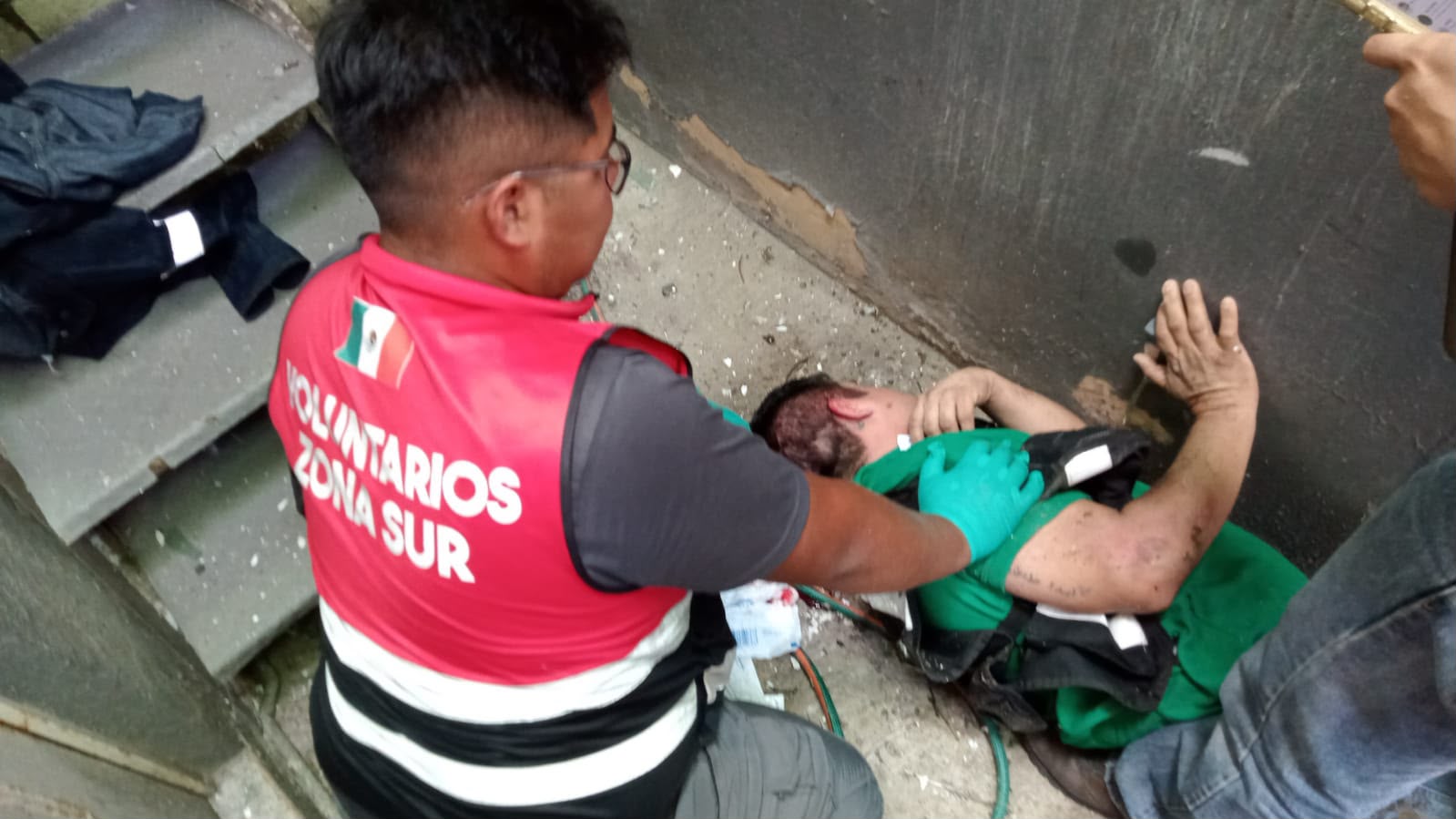 ¡Cae de segundo piso y resulta gravemente herido en Tampico!