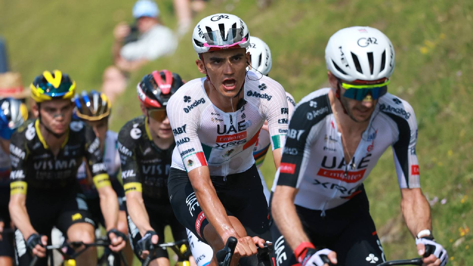 Isaac del Toro vuelve al podio y escala al tercer lugar del Tour de Francia