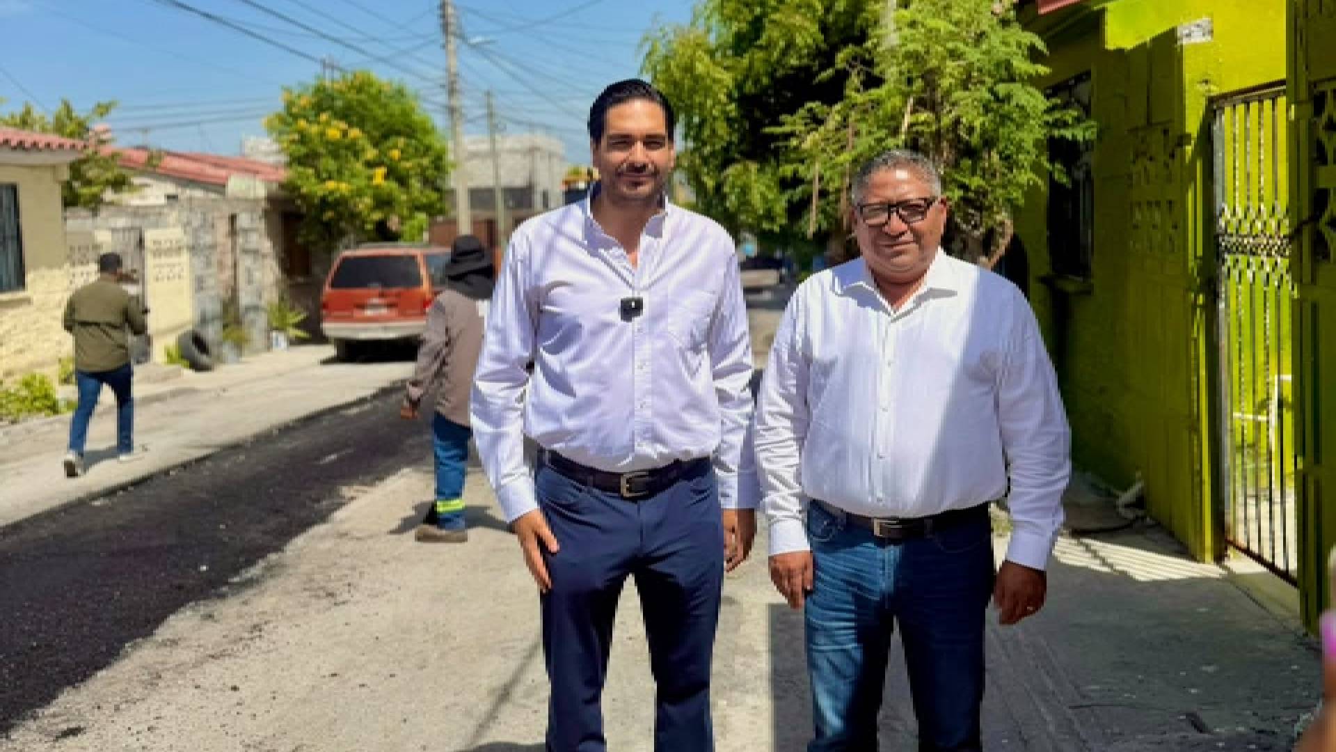 Eduardo López Arias supervisa rehabilitación de calles en La Cima en Reynosa