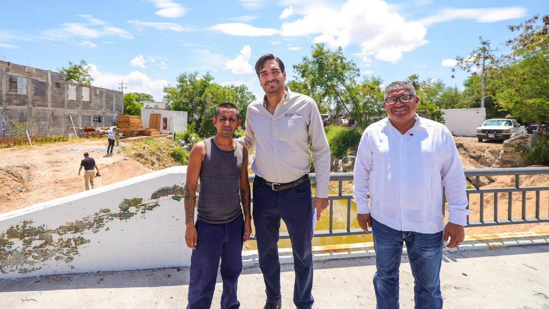 Avanza rehabilitación de puente en Reynosa; Arqui Eduardo López supervisa los trabajos