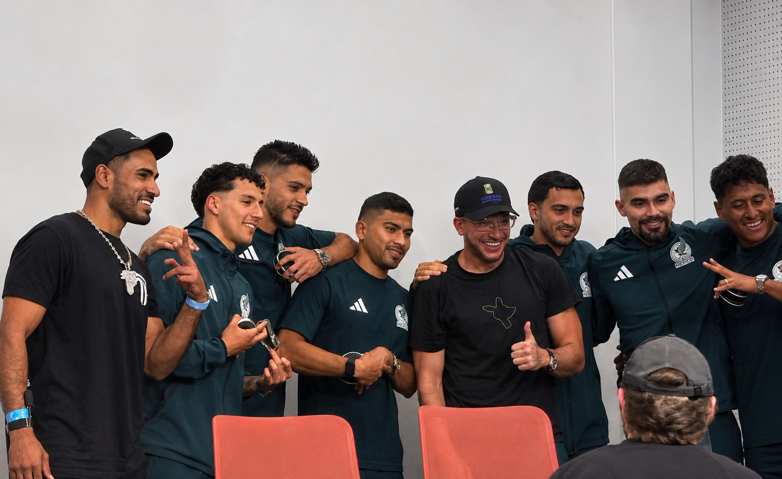 Jugadores de la Selección Mexicana devolverán los relojes de Steve Will Do It