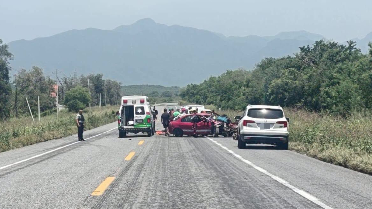 Aparatoso accidente en la carretera Victoria-Monterrey