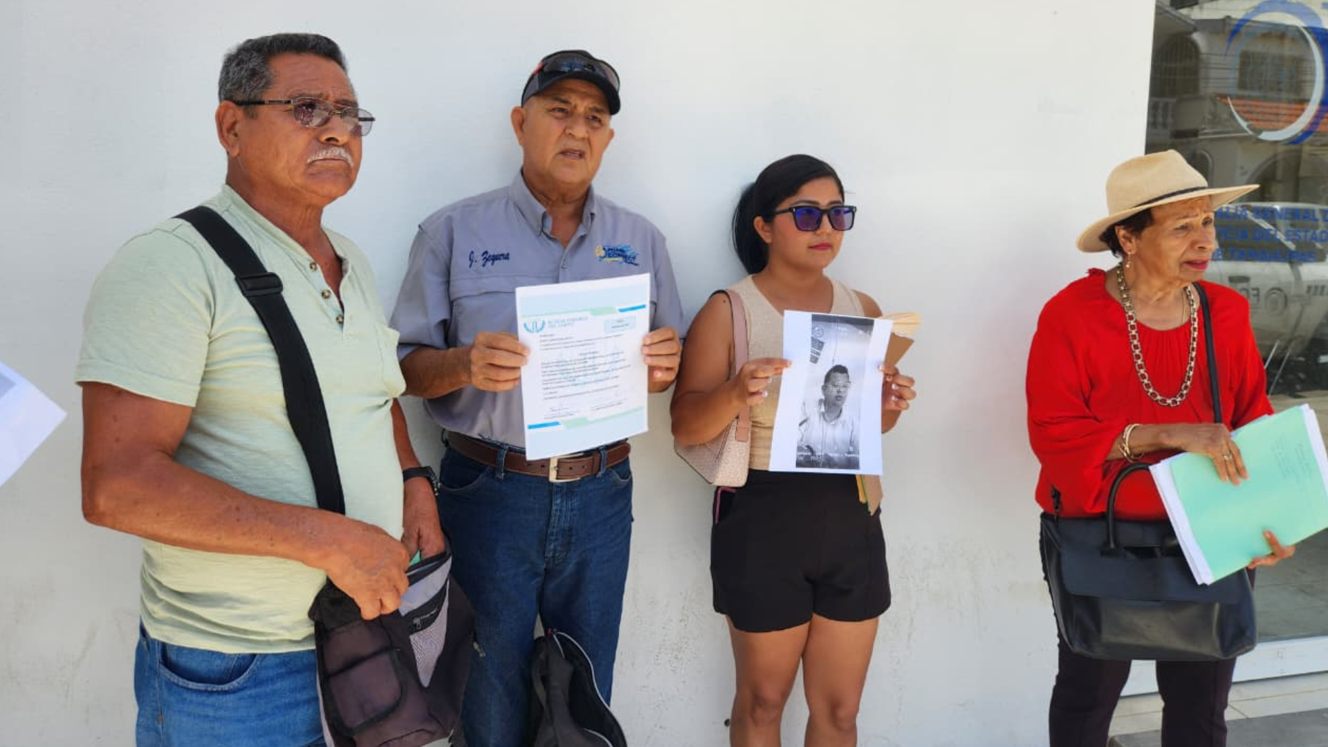 Más de 40 adultos mayores denuncian presunto fraude con trámites de pensión en Tampico