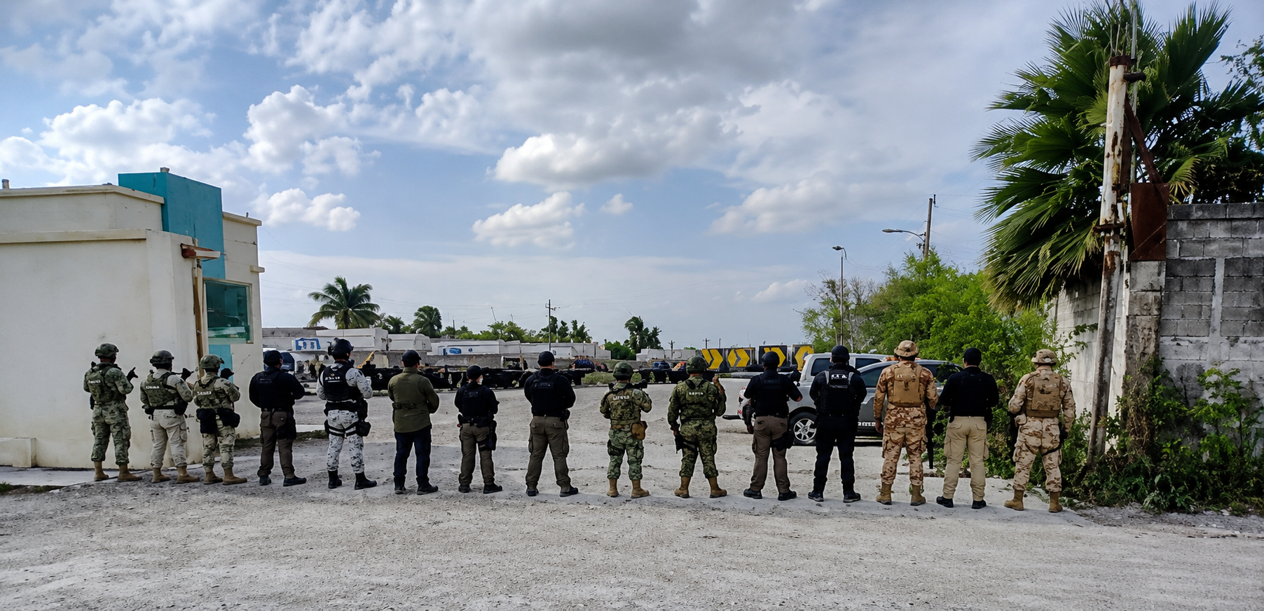 Aseguran 39 mil litros de diésel durante cateo en Matamoros